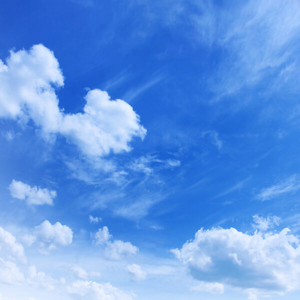 голубое небо