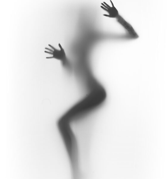 Силуэт женщины